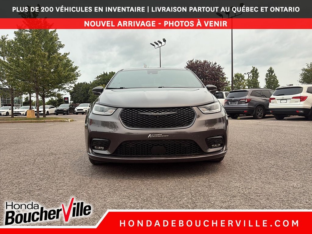 Chrysler Pacifica Hybrid Limited 2022 à Terrebonne, Québec - 9 - w1024h768px