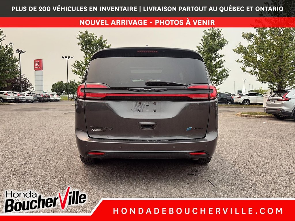 Chrysler Pacifica Hybrid Limited 2022 à Terrebonne, Québec - 6 - w1024h768px