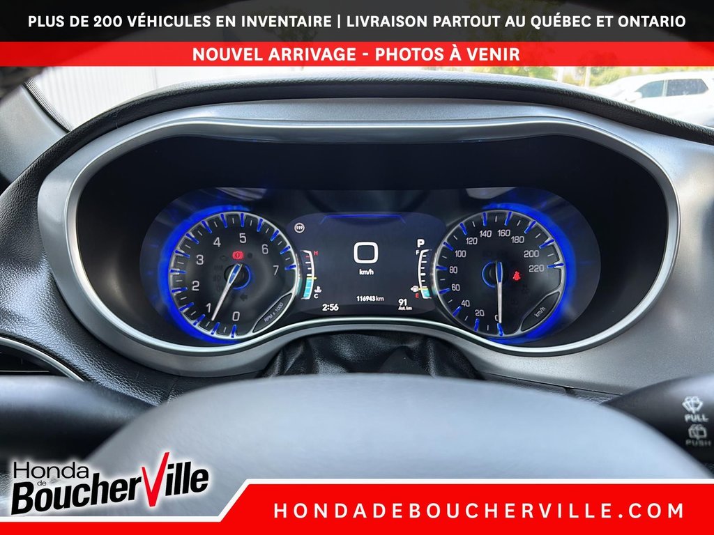 2018 Chrysler Pacifica Touring-L Plus in Terrebonne, Quebec - 17 - w1024h768px