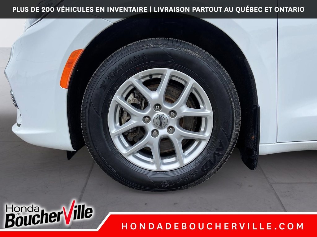 2022 Chrysler Pacifica Touring L in Terrebonne, Quebec - 17 - w1024h768px