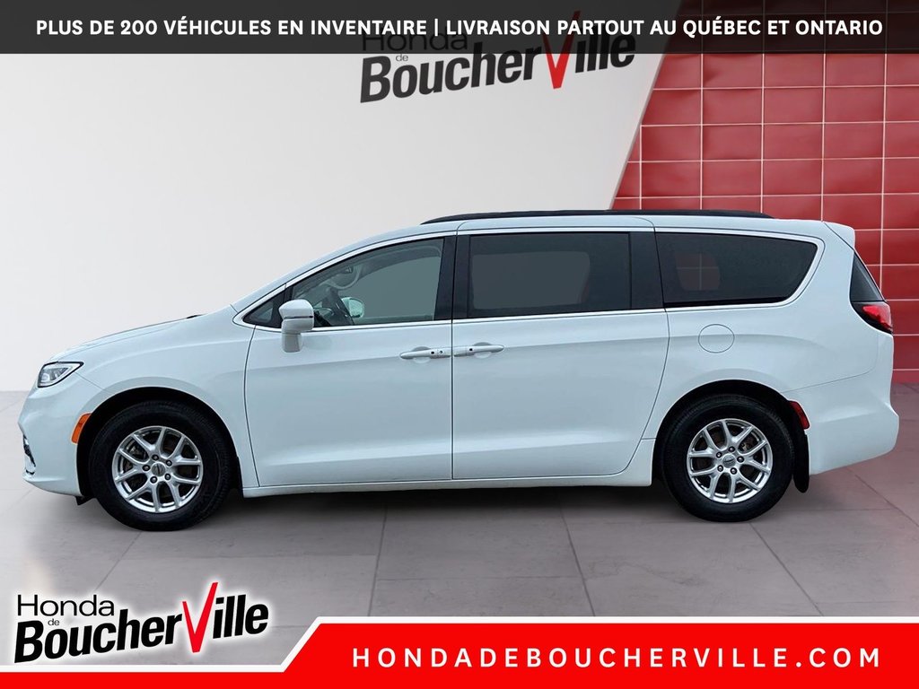 2022 Chrysler Pacifica Touring L in Terrebonne, Quebec - 15 - w1024h768px