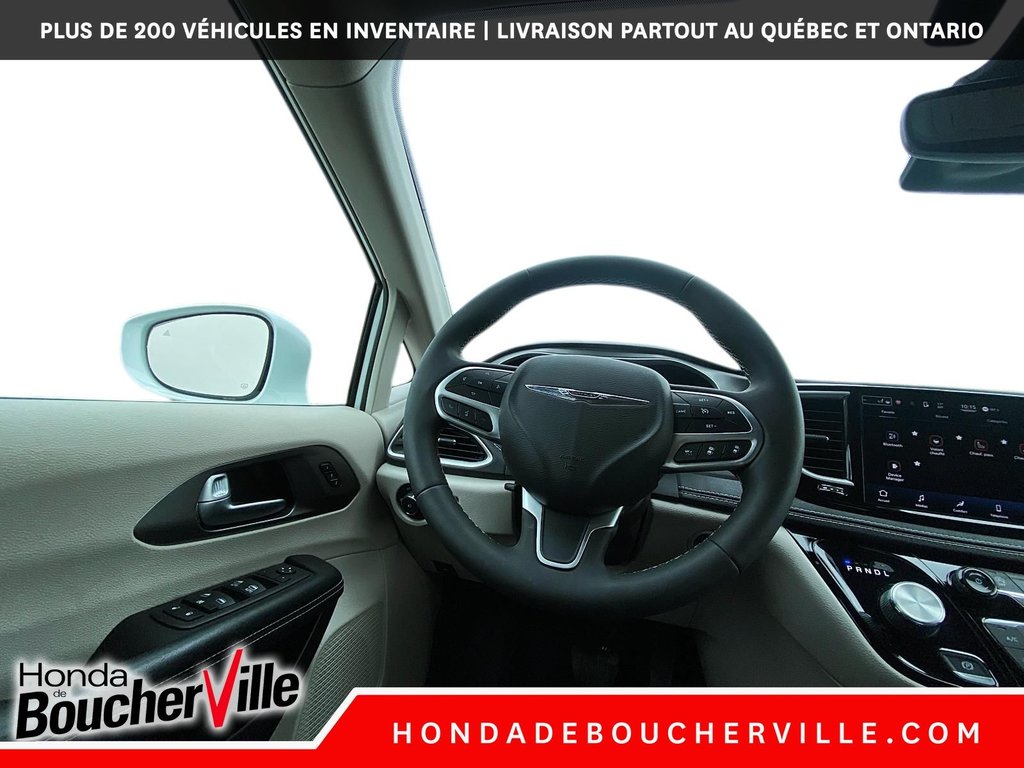 2022 Chrysler Pacifica Touring L in Terrebonne, Quebec - 27 - w1024h768px