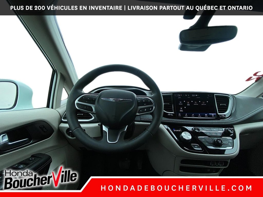 2022 Chrysler Pacifica Touring L in Terrebonne, Quebec - 25 - w1024h768px