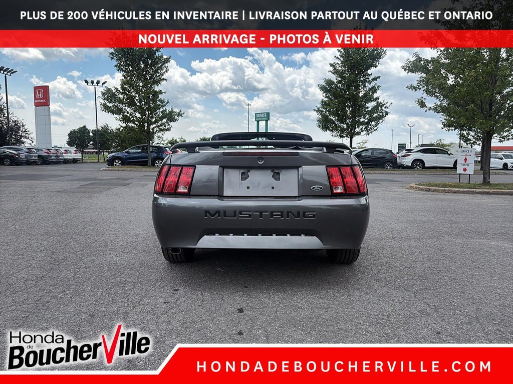 2004 Ford Mustang Convertible in Terrebonne, Quebec - 3 - w1024h768px
