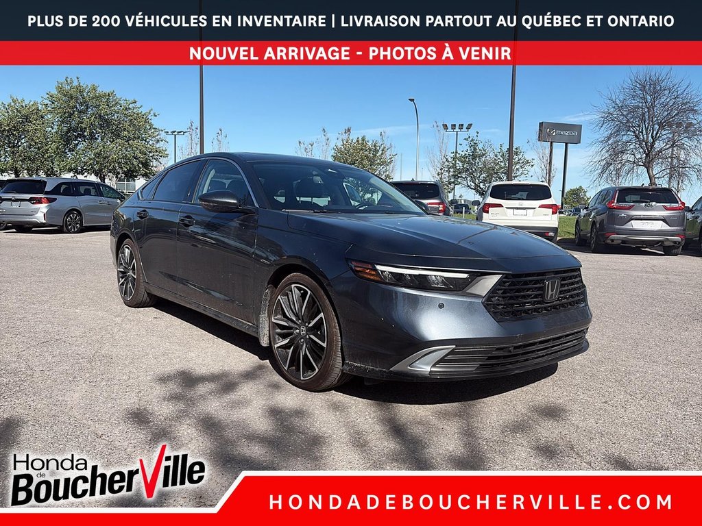 2024 Honda Accord Hybrid Touring in Terrebonne, Quebec - 11 - w1024h768px
