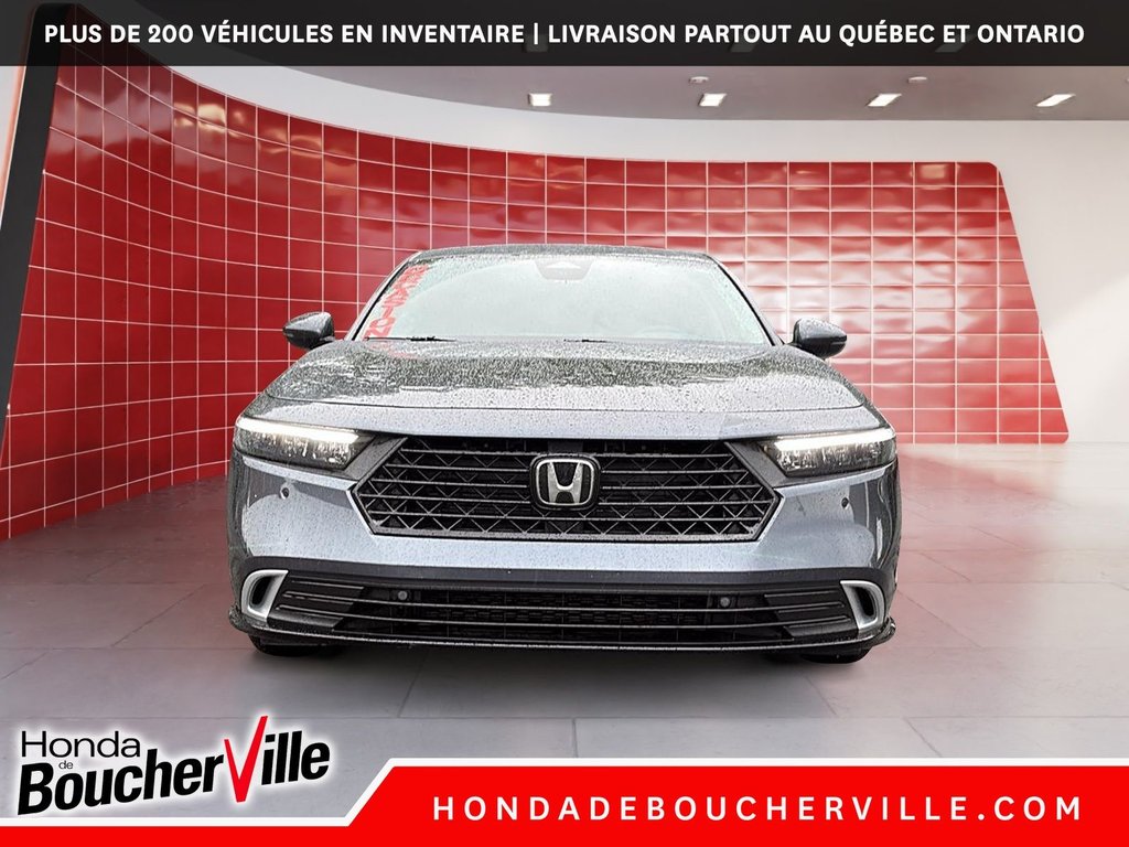 2024 Honda Accord Hybrid Touring in Terrebonne, Quebec - 13 - w1024h768px