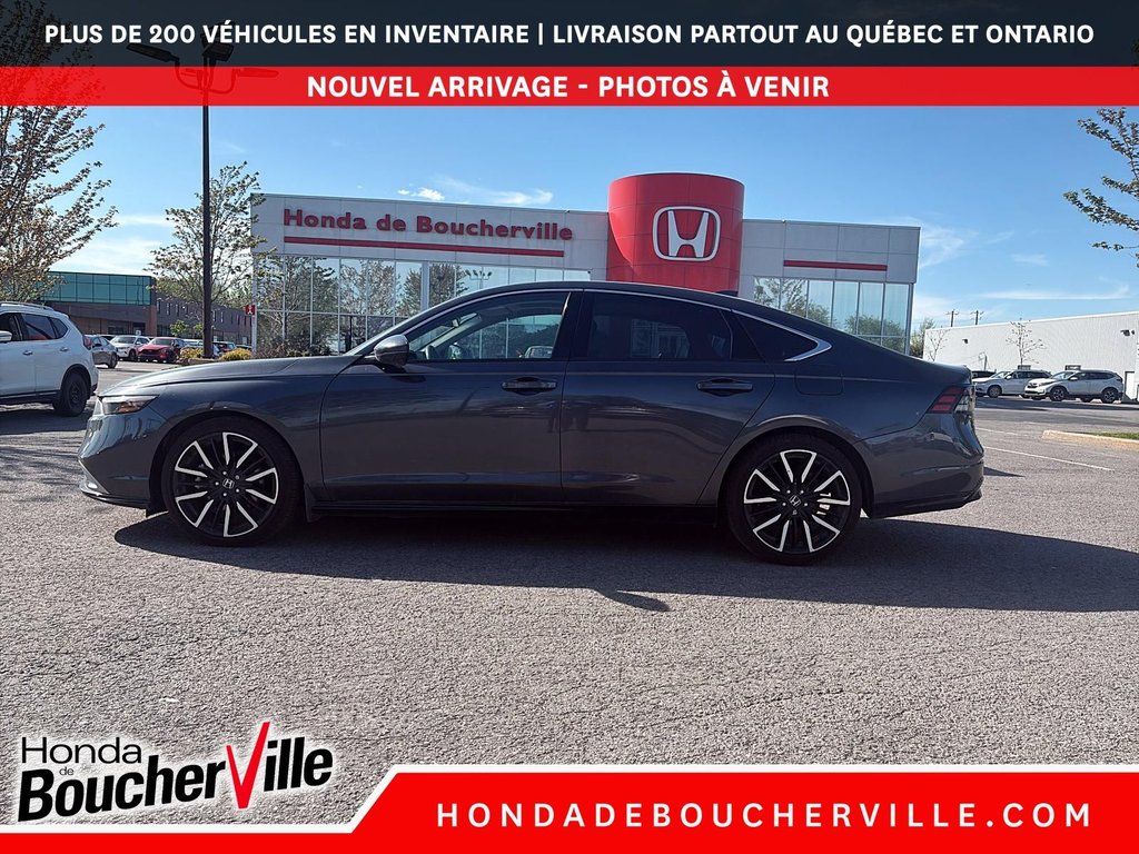 2024 Honda Accord Hybrid Touring in Terrebonne, Quebec - 3 - w1024h768px