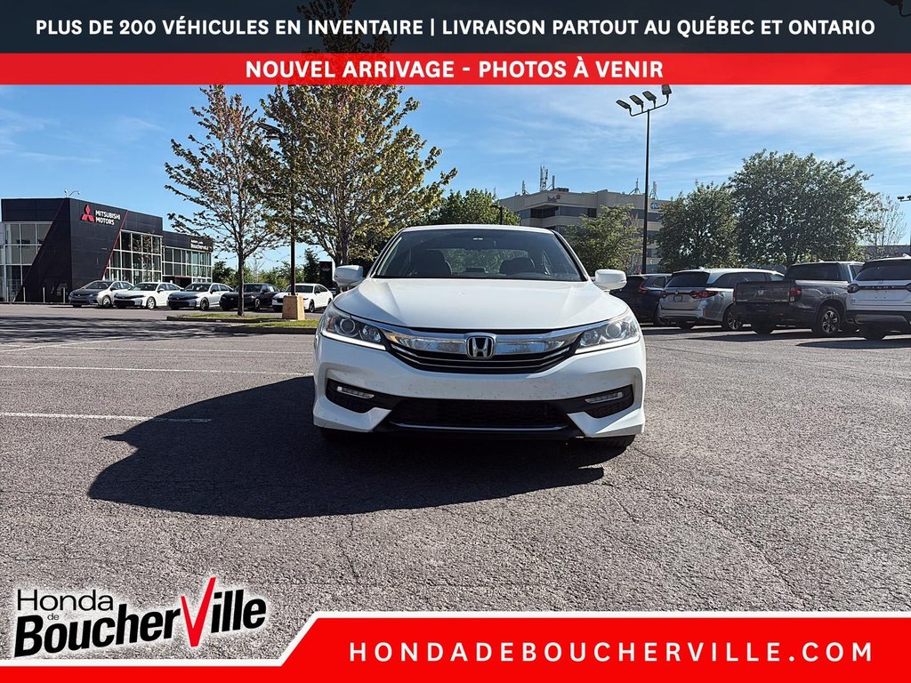 Honda Accord Sedan Sport 2017 à Terrebonne, Québec - 13 - w1024h768px