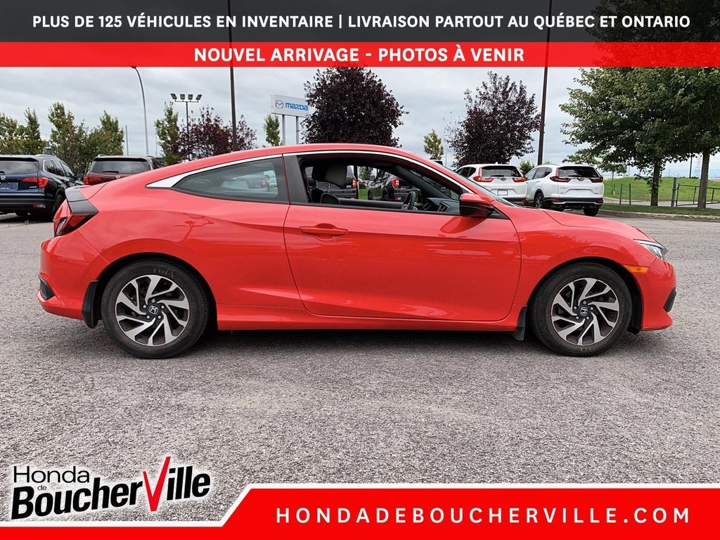 2017 Honda Civic Coupe LX in Terrebonne, Quebec - 7 - w1024h768px