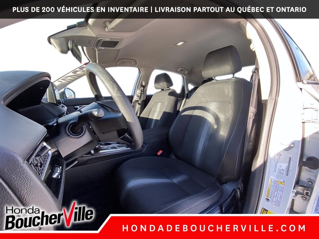 2022 Honda Civic Hatchback LX in Terrebonne, Quebec - 17 - w1024h768px