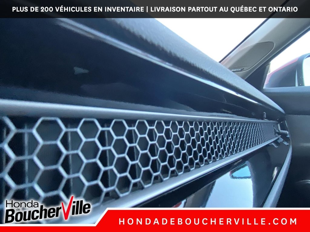 2022 Honda Civic Sedan Touring in Terrebonne, Quebec - 27 - w1024h768px