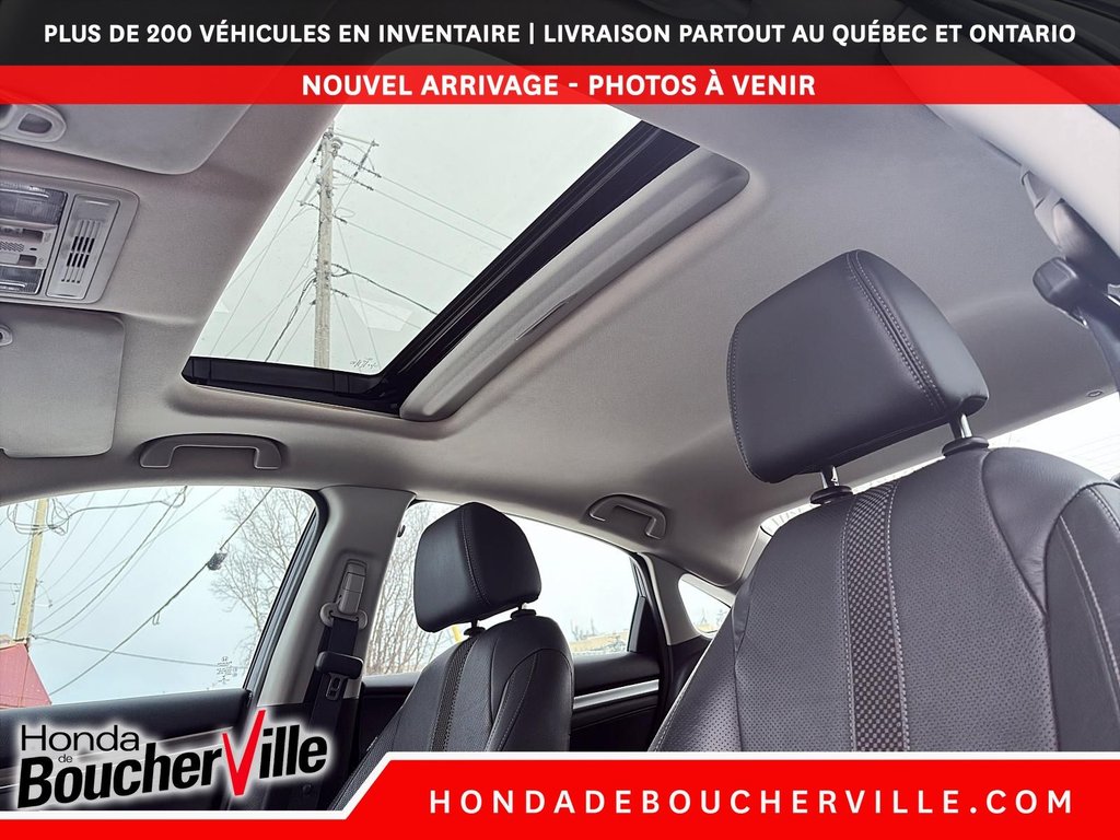 2020 Honda CIVIC TOURING in Terrebonne, Quebec - 37 - w1024h768px