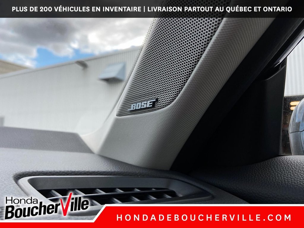 2024 Honda Civic TOURING in Terrebonne, Quebec - 15 - w1024h768px
