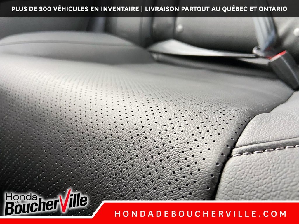 2024 Honda Civic TOURING in Terrebonne, Quebec - 11 - w1024h768px