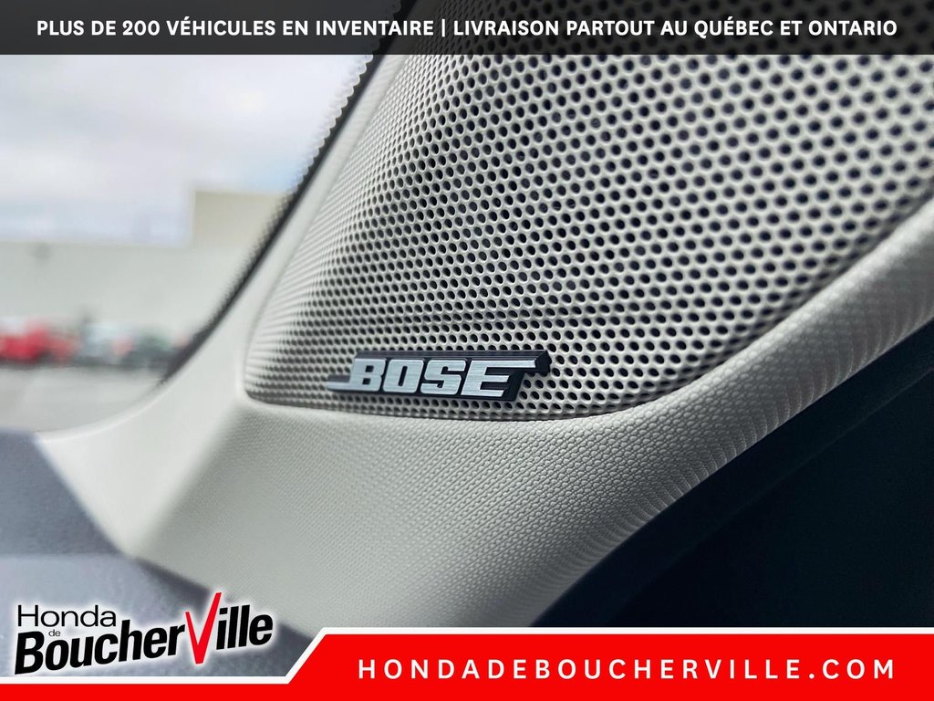 2024 Honda Civic TOURING in Terrebonne, Quebec - 18 - w1024h768px