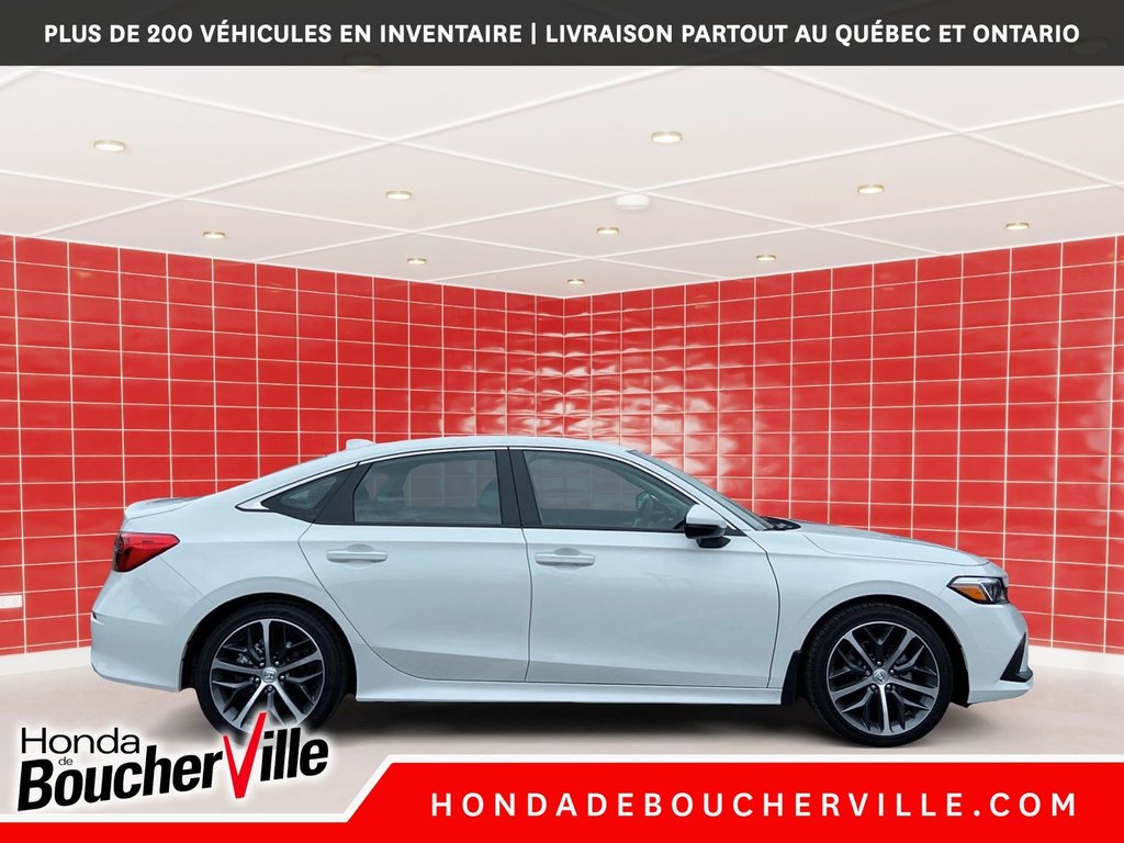 2024 Honda Civic TOURING in Terrebonne, Quebec - 8 - w1024h768px