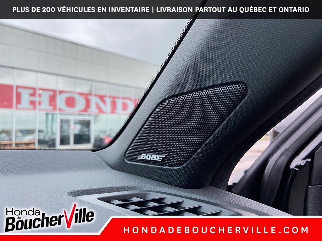 2024 Honda CR-V HYBRID Touring in Terrebonne, Quebec - 31 - w1024h768px