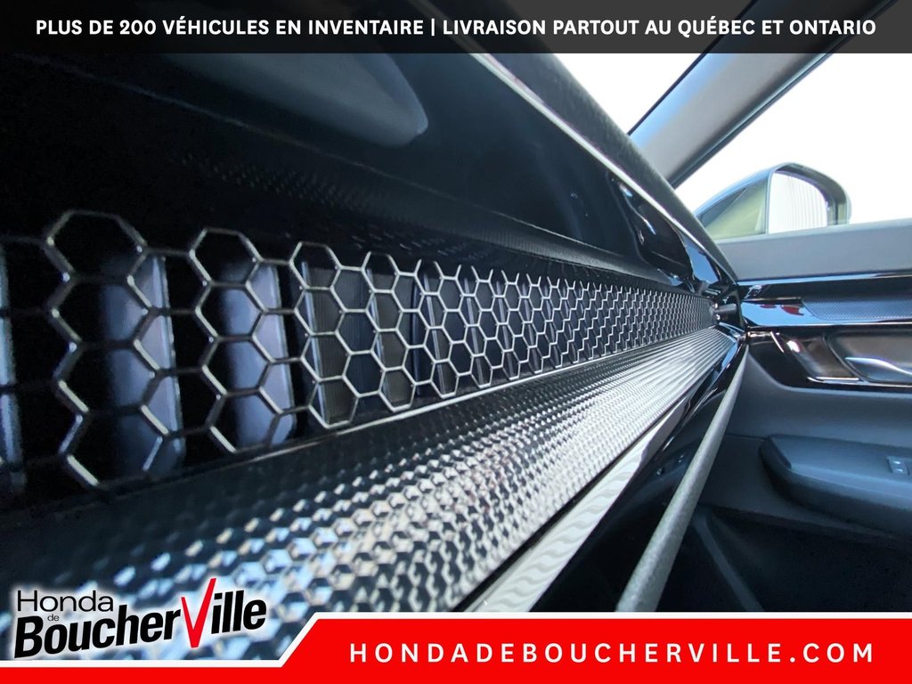 2024 Honda CR-V HYBRID Touring in Terrebonne, Quebec - 41 - w1024h768px
