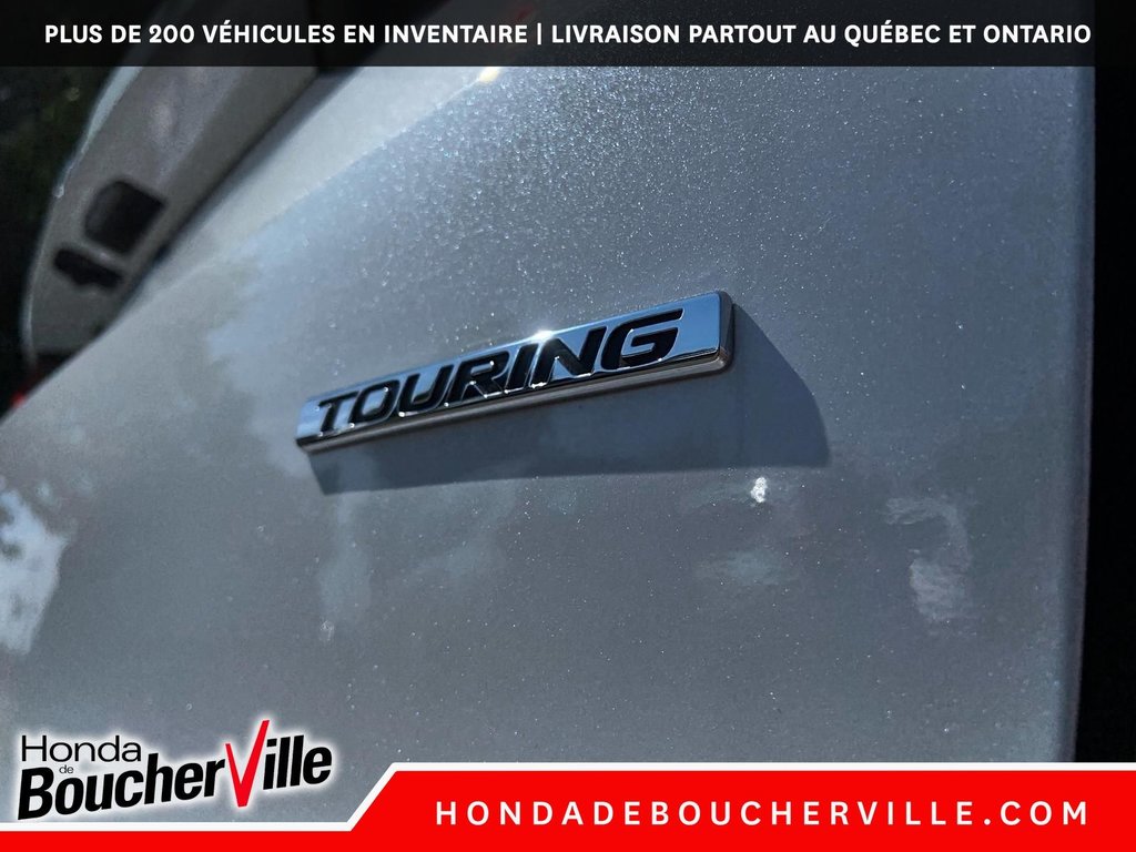 2025 Honda CR-V HYBRID TOURING HYBRID in Terrebonne, Quebec - 14 - w1024h768px