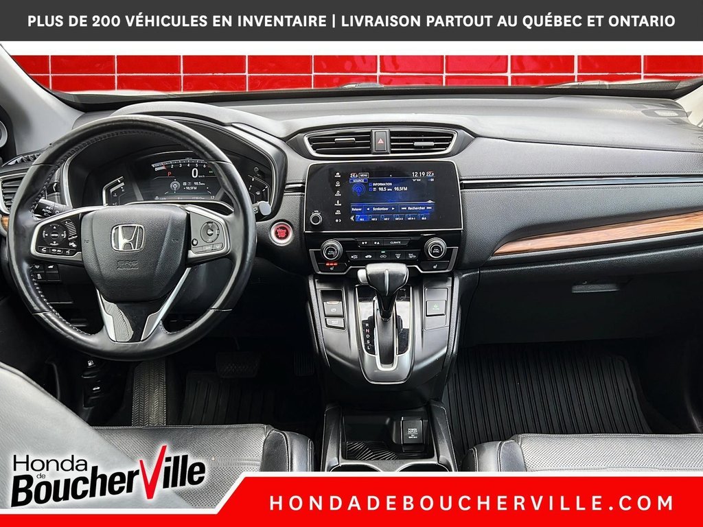 2017 Honda CR-V Touring in Terrebonne, Quebec - 12 - w1024h768px