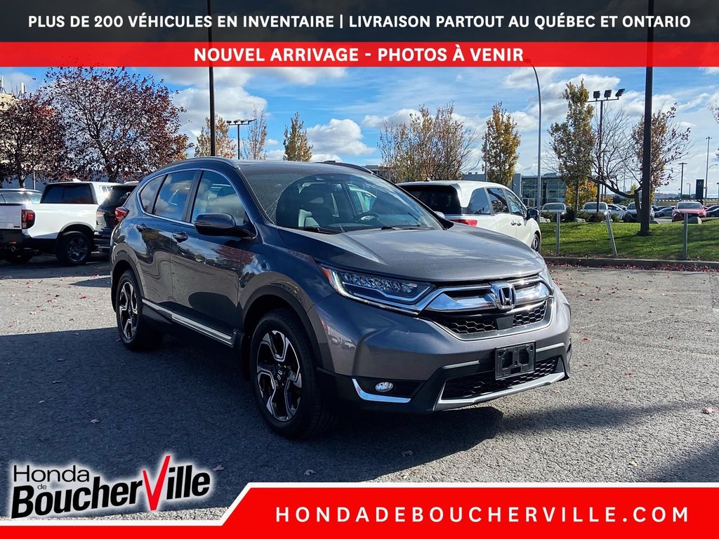 Honda CR-V Touring 2017 à Terrebonne, Québec - 3 - w1024h768px