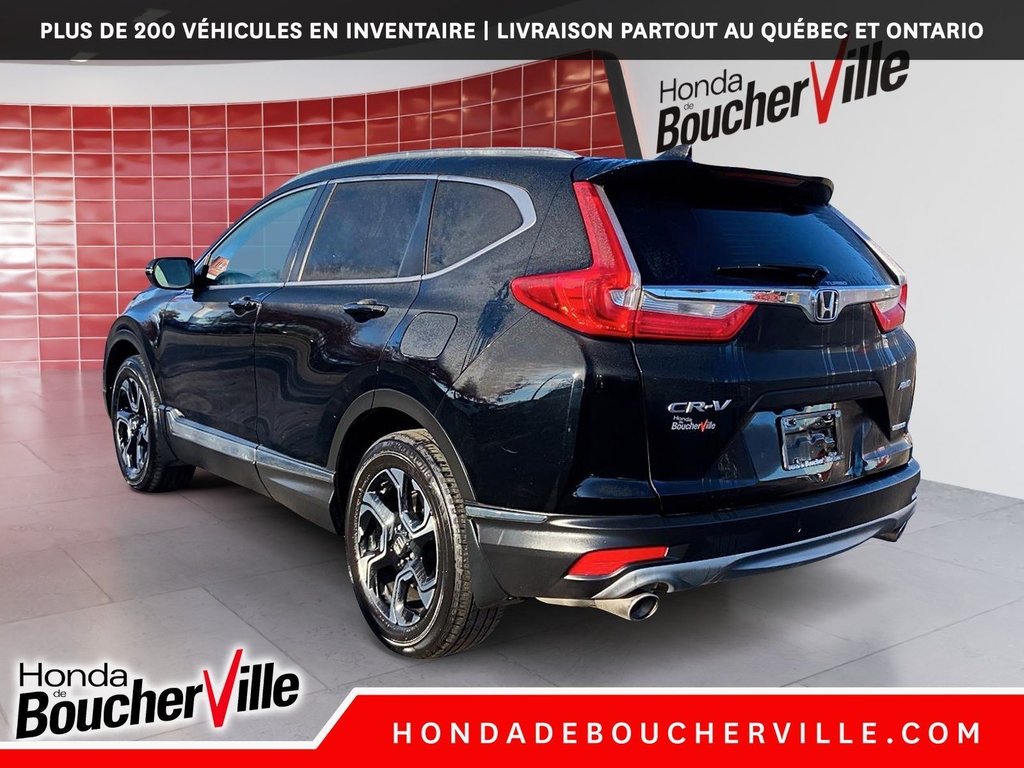 2017 Honda CR-V Touring in Terrebonne, Quebec - 38 - w1024h768px