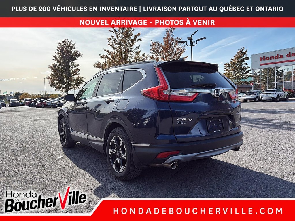 2017 Honda CR-V Touring in Terrebonne, Quebec - 5 - w1024h768px