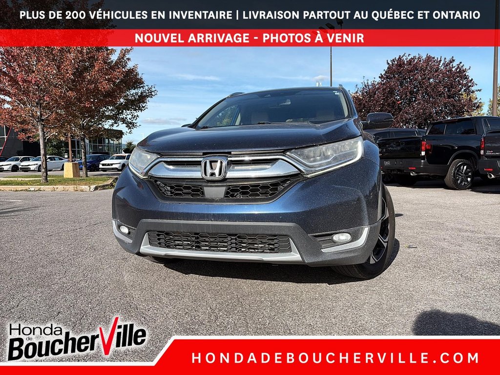 2017 Honda CR-V Touring in Terrebonne, Quebec - 2 - w1024h768px