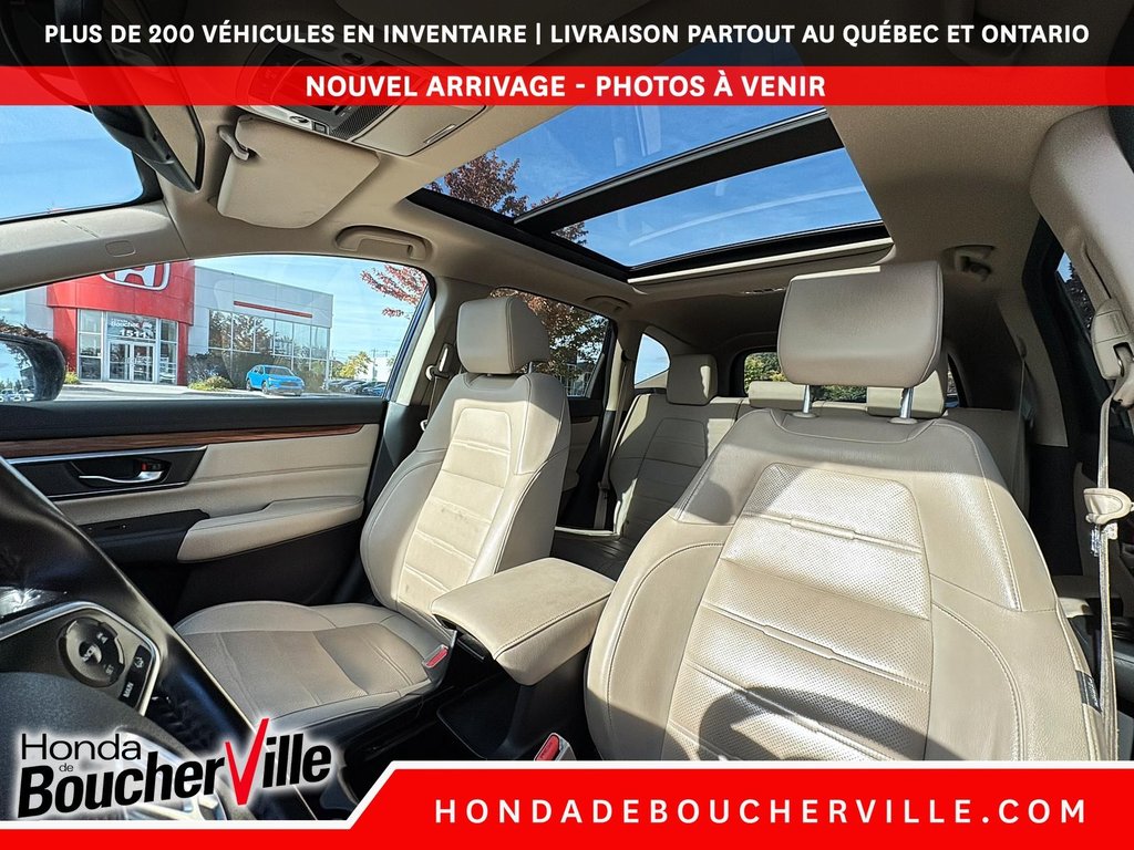 2017 Honda CR-V Touring in Terrebonne, Quebec - 23 - w1024h768px
