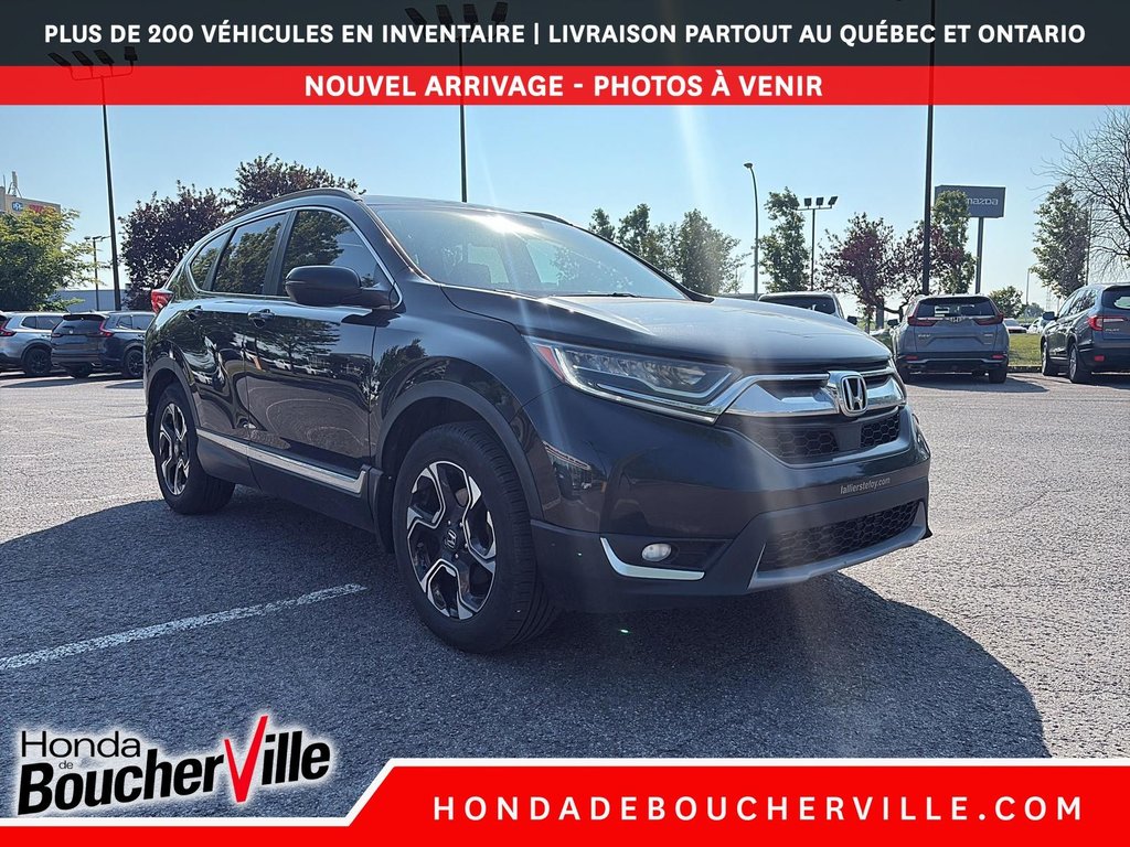 2019 Honda CR-V Touring in Terrebonne, Quebec - 11 - w1024h768px