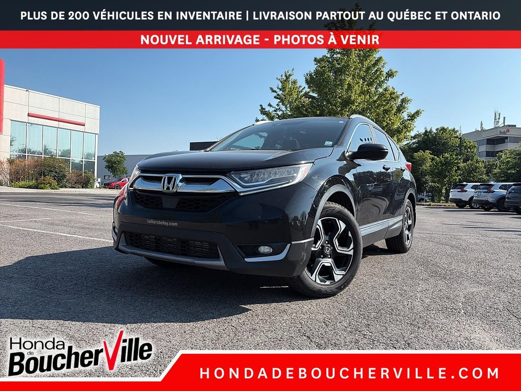 2019 Honda CR-V Touring in Terrebonne, Quebec - 1 - w1024h768px