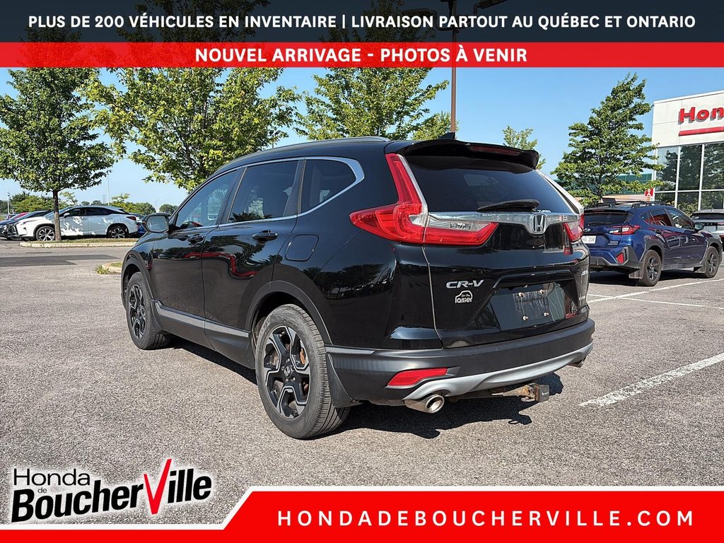 2019 Honda CR-V Touring in Terrebonne, Quebec - 5 - w1024h768px