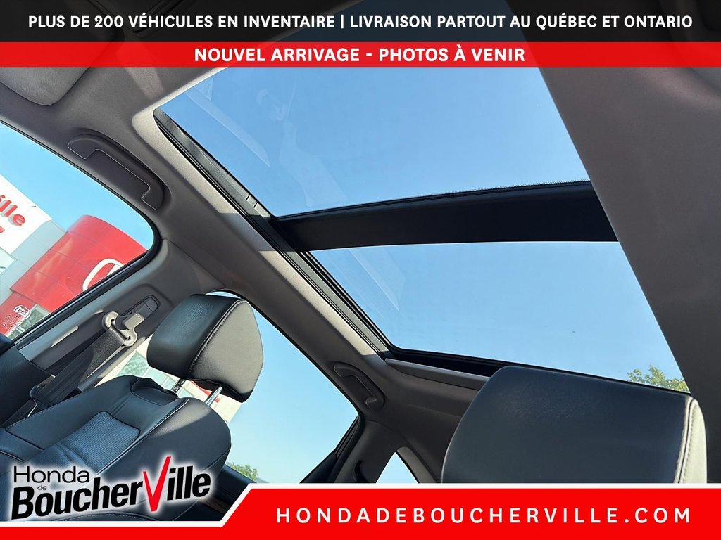 2019 Honda CR-V Touring in Terrebonne, Quebec - 27 - w1024h768px