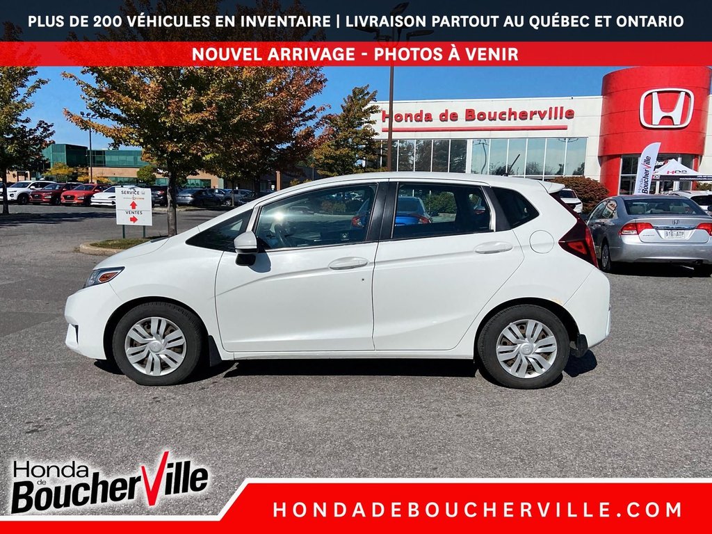 2015 Honda Fit LX in Terrebonne, Quebec - 15 - w1024h768px