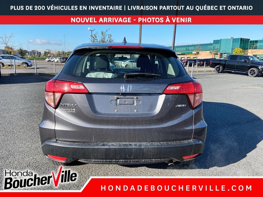 2017 Honda HR-V LX in Terrebonne, Quebec - 9 - w1024h768px