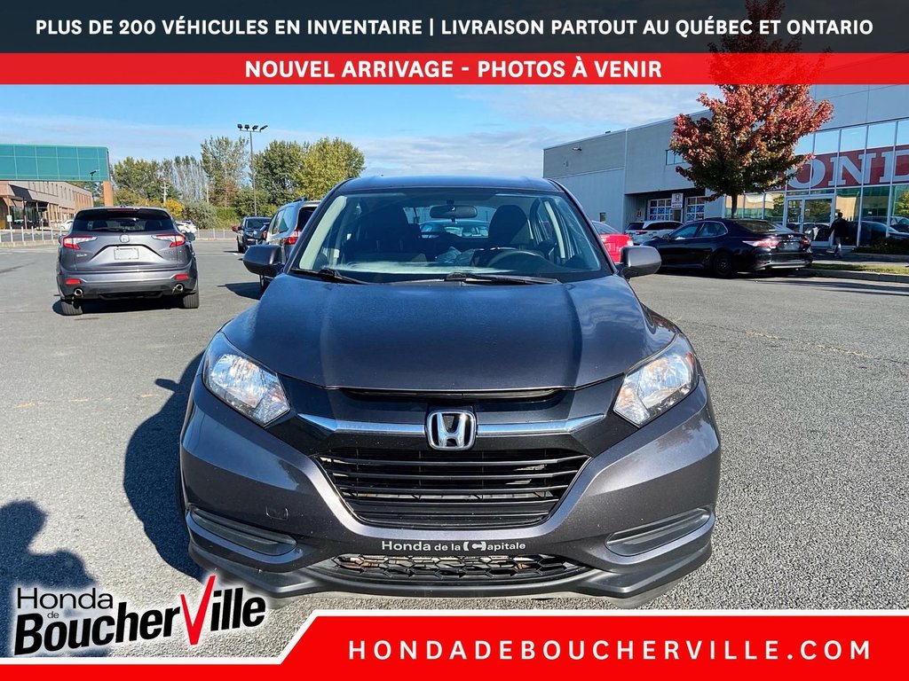 2017 Honda HR-V LX in Terrebonne, Quebec - 3 - w1024h768px