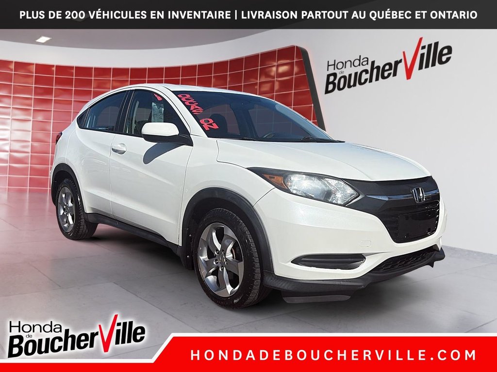 2017 Honda HR-V LX in Terrebonne, Quebec - 11 - w1024h768px