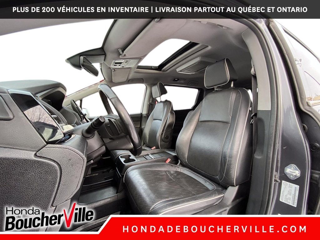 2023 Honda Odyssey Touring in Terrebonne, Quebec - 17 - w1024h768px