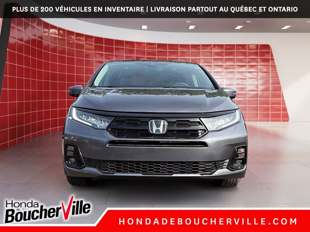 2026 Honda Odyssey Touring in Terrebonne, Quebec - 8 - w1024h768px