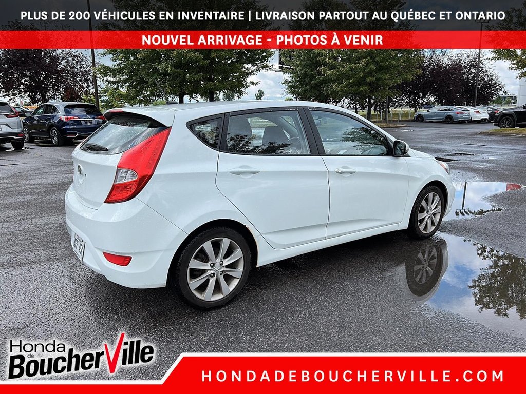 2013 Hyundai Accent GLS in Terrebonne, Quebec - 11 - w1024h768px