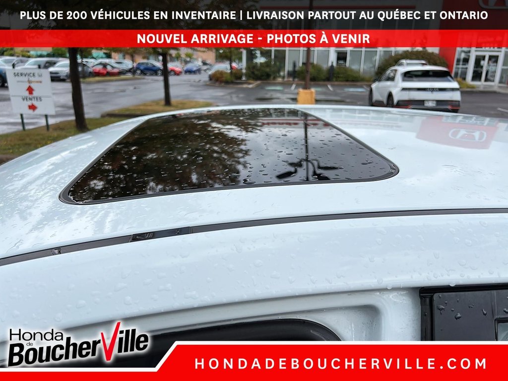 2013 Hyundai Accent GLS in Terrebonne, Quebec - 17 - w1024h768px