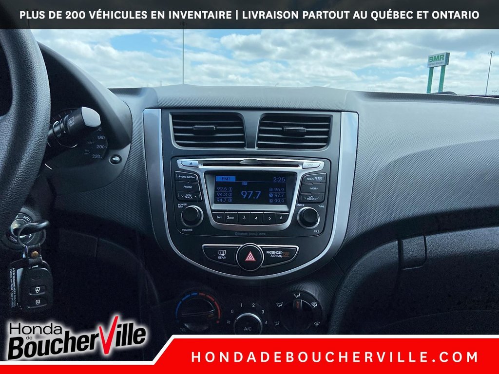 2015 Hyundai Accent GLS in Terrebonne, Quebec - 19 - w1024h768px