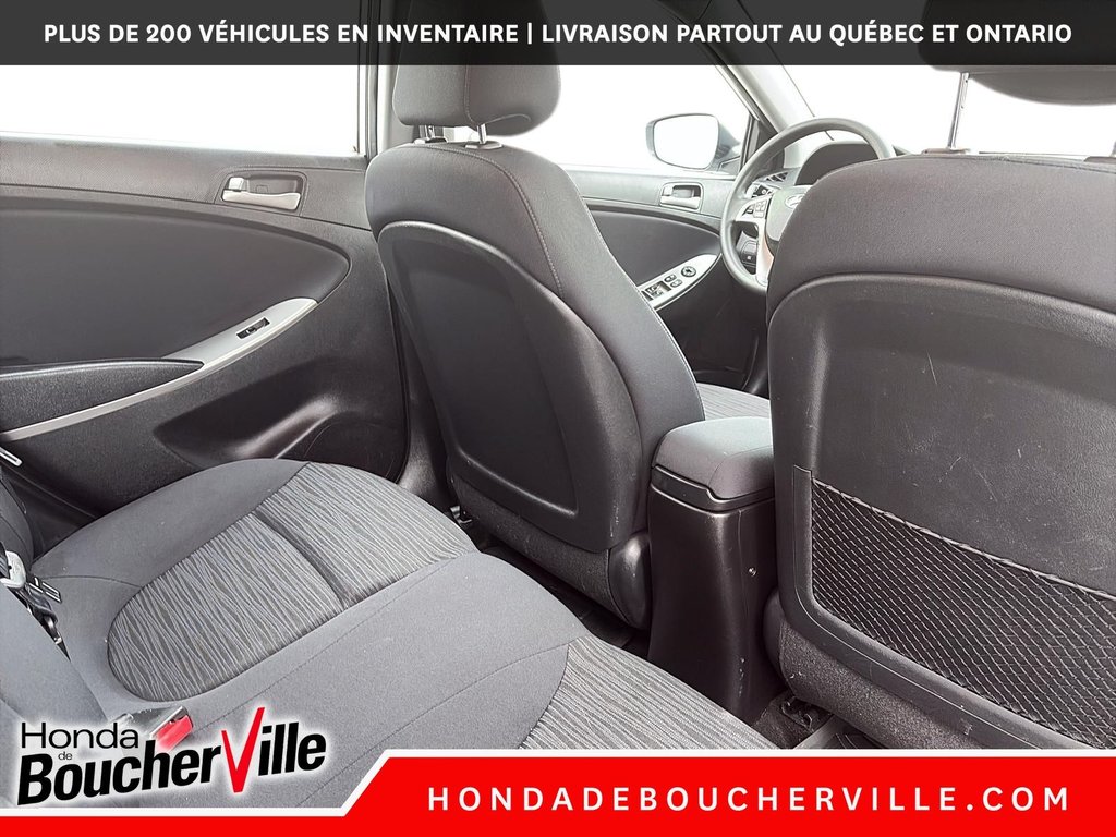 2016 Hyundai Accent SE in Terrebonne, Quebec - 21 - w1024h768px