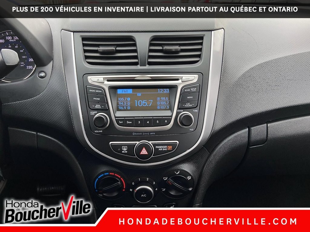 2017 Hyundai Accent SE in Terrebonne, Quebec - 23 - w1024h768px