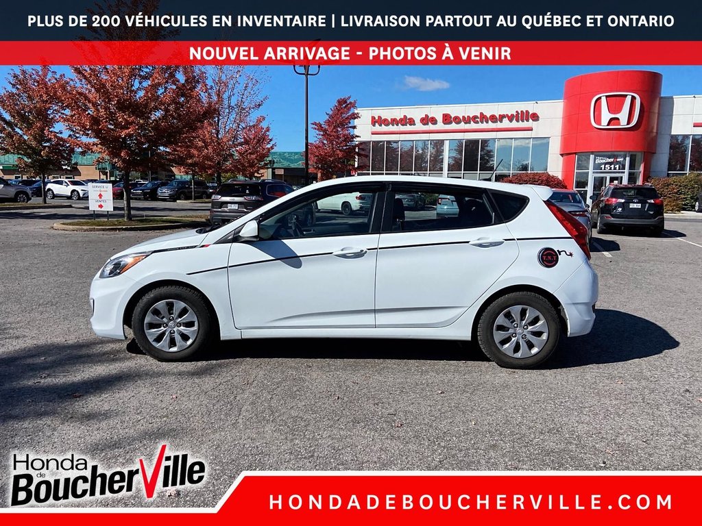 Hyundai Accent LE 2017 à Terrebonne, Québec - 13 - w1024h768px