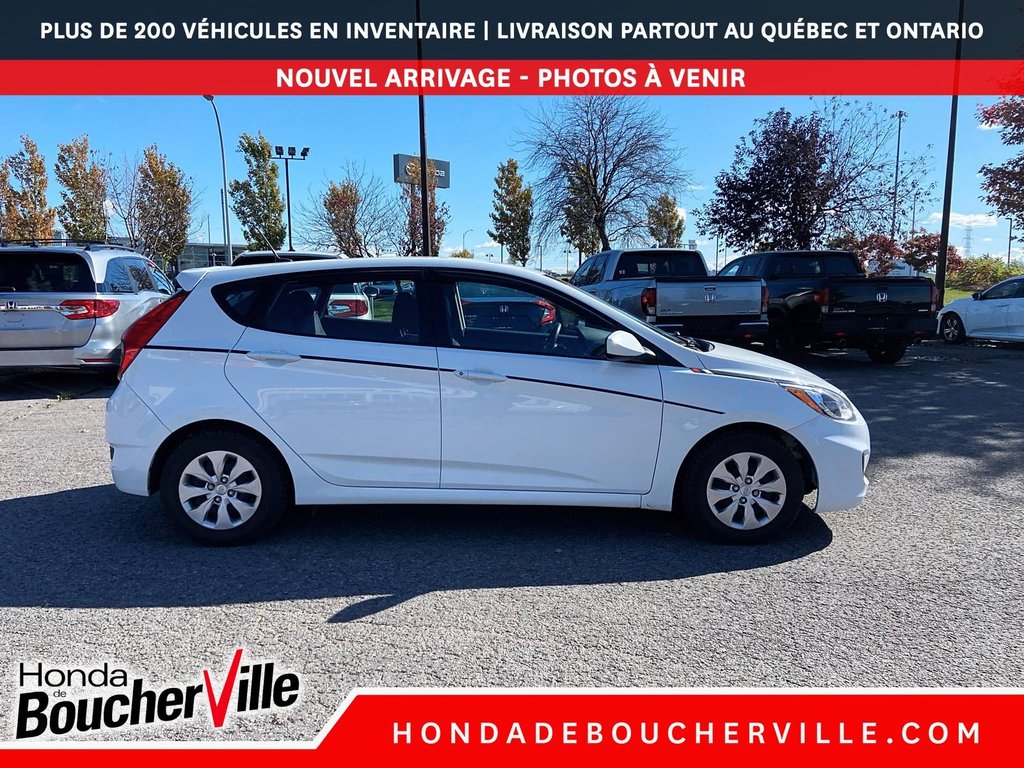 Hyundai Accent LE 2017 à Terrebonne, Québec - 5 - w1024h768px