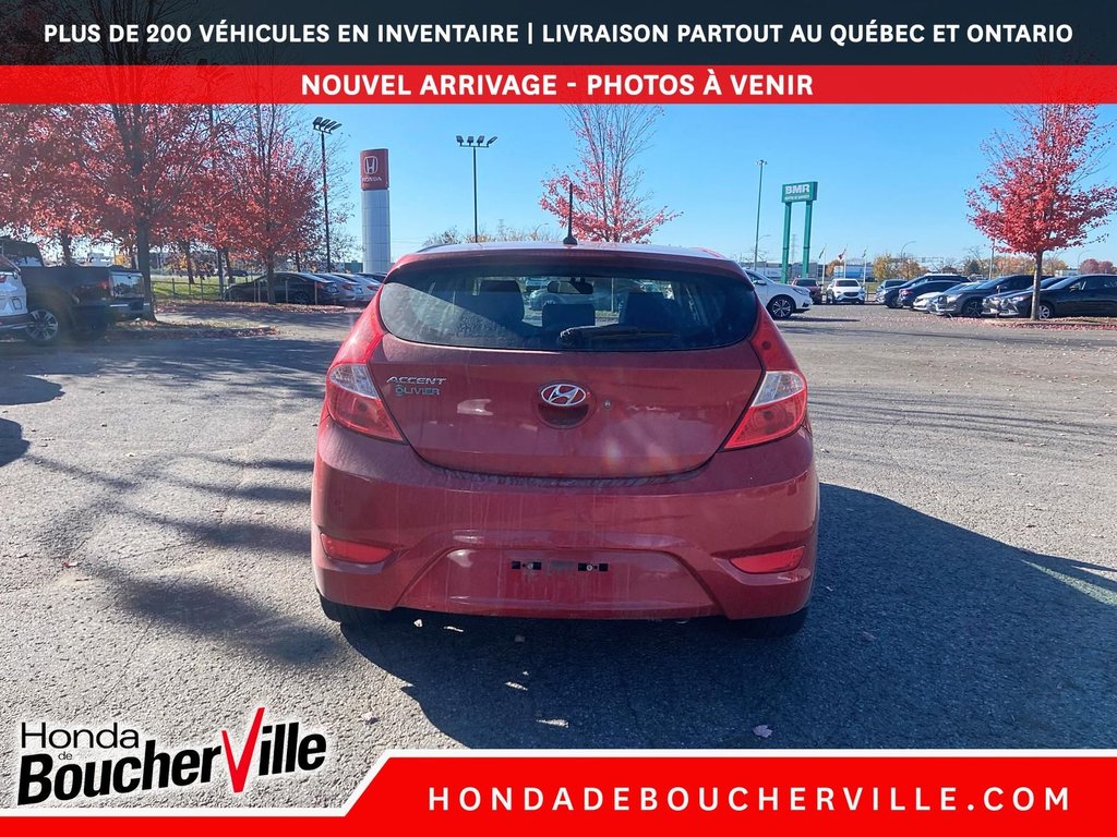 2017 Hyundai Accent SE in Terrebonne, Quebec - 9 - w1024h768px