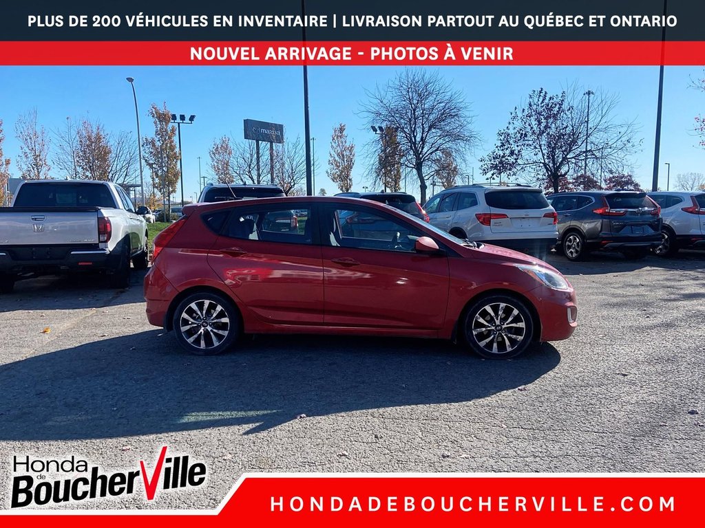 2017 Hyundai Accent SE in Terrebonne, Quebec - 5 - w1024h768px