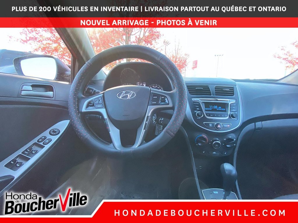 2017 Hyundai Accent SE in Terrebonne, Quebec - 23 - w1024h768px