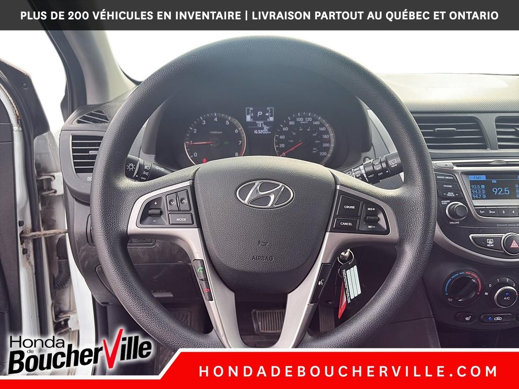 Hyundai Accent SE 2017 à Terrebonne, Québec - 27 - w1024h768px
